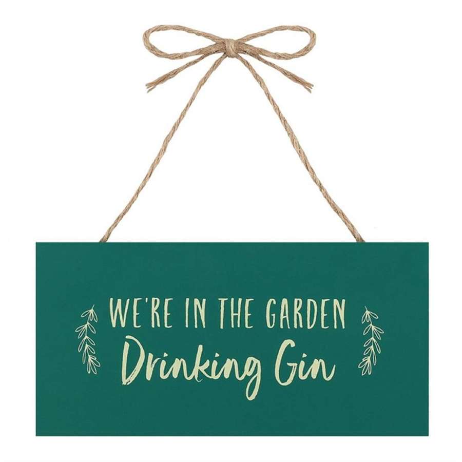 Garden Drinking Gin